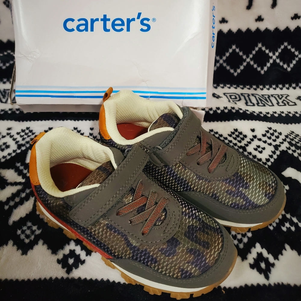 Carters Camo Toddler Size 9,11,12 Sneakers New - Picture 2 of 7